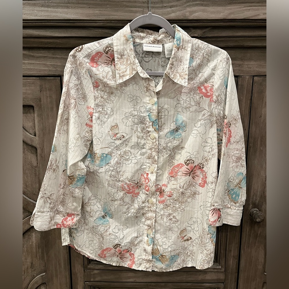 EUC Women’s ALFRED DUNNER Tan Floral Butterfly 3/4 Sleeve Blouse (14)